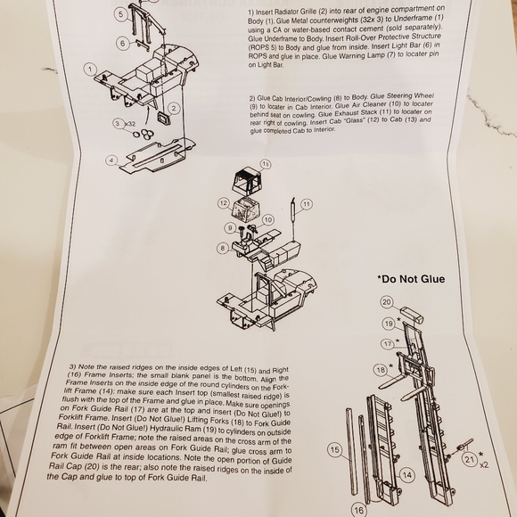 Walthers Cornerstone 933-3109 Kalmar Intermodal Container Crane - Kit HO Scale - Picture 5 of 6